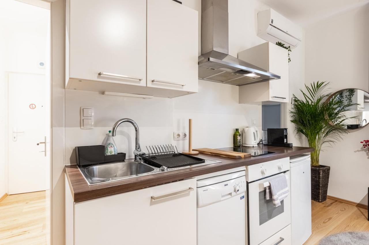Cozy Studio Apartment Located In Vienna'S Vibrant City Center المظهر الخارجي الصورة